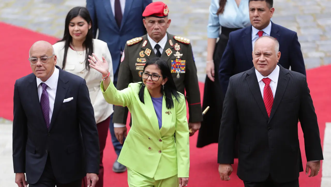 La revolución en la diplomacia: puede el chavismo encontrar un equilibrio entre su ideología y las necesidades de Venezuela en un contexto de relaciones renovadas con Washington.
